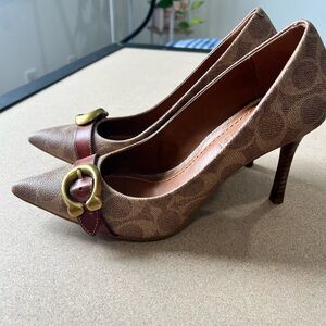COACH Waverly Signature Buckle Pumps in the Tan/Rust colorway
